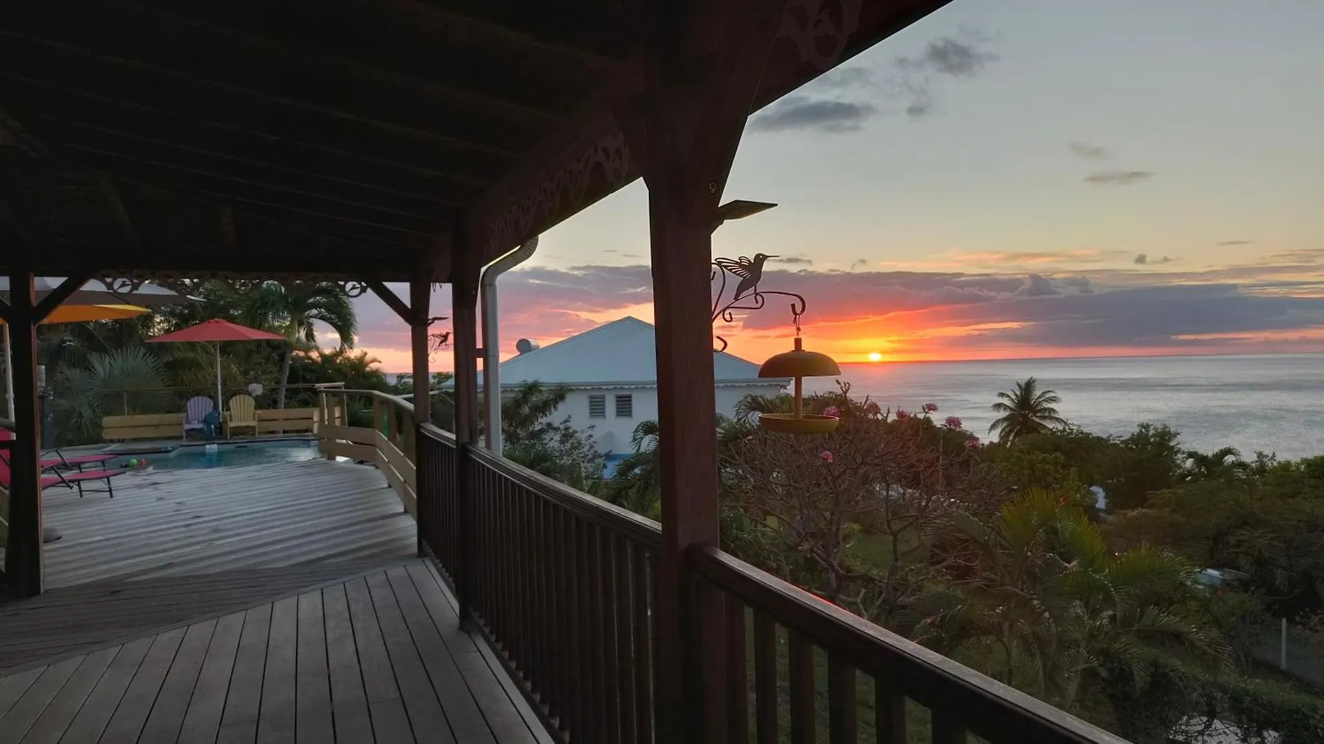 Villa Yékrik-Yékrak - vue exceptionnelle sur la mer des Caraïbes Deshaies Guadeloupe
